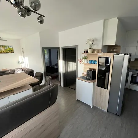 Apartmenthaus Am Seeblick Vakantiehuis Feldkirchen in Kärnten